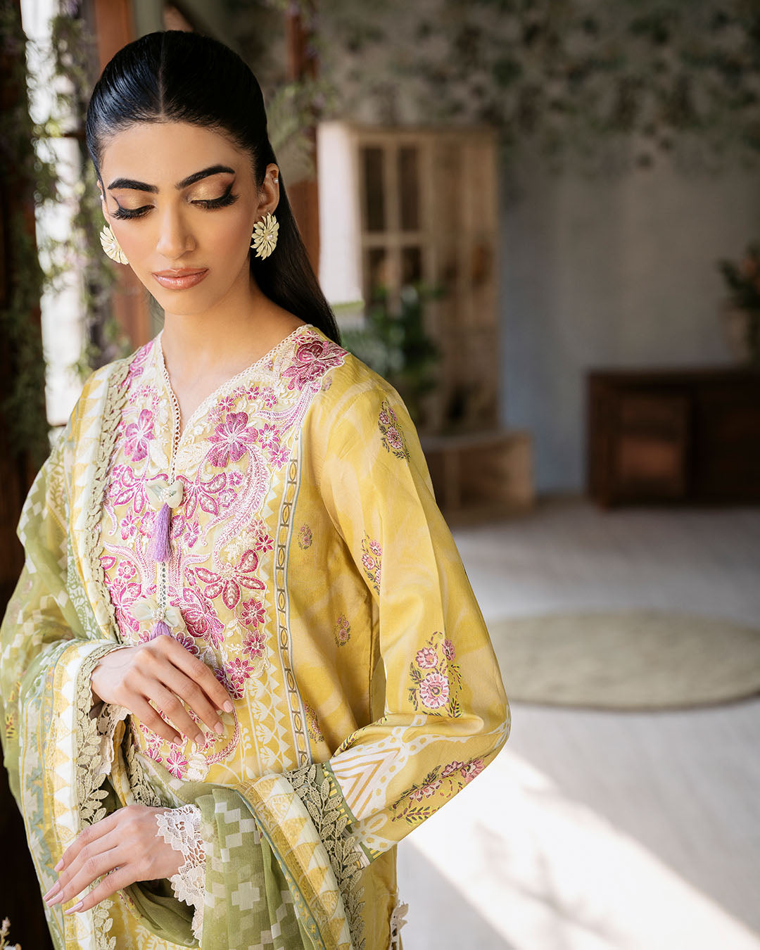 Roheenaz | Flora Printed Lawn | Mystique - Riwayat-e-Khas