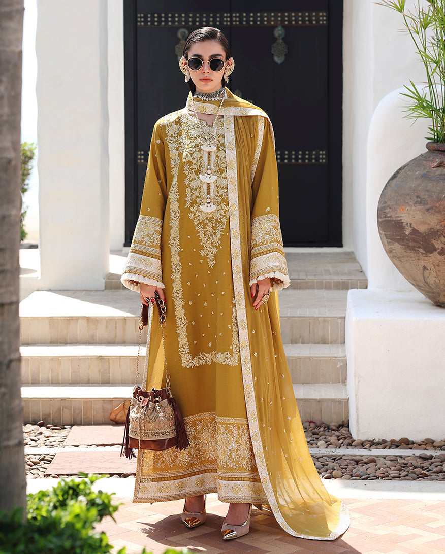 Mushq | Nuvera | Rawsilk | Rosalie Crown