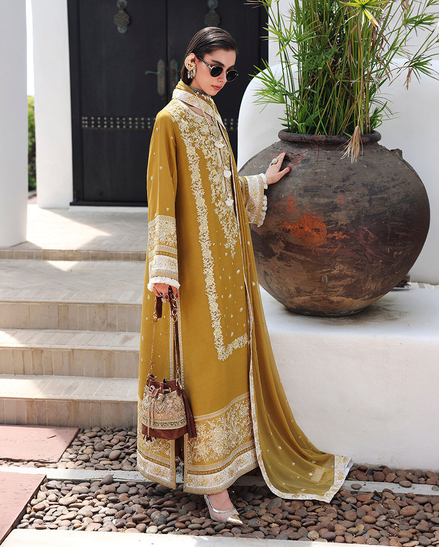 Mushq | Nuvera | Rawsilk | Rosalie Crown