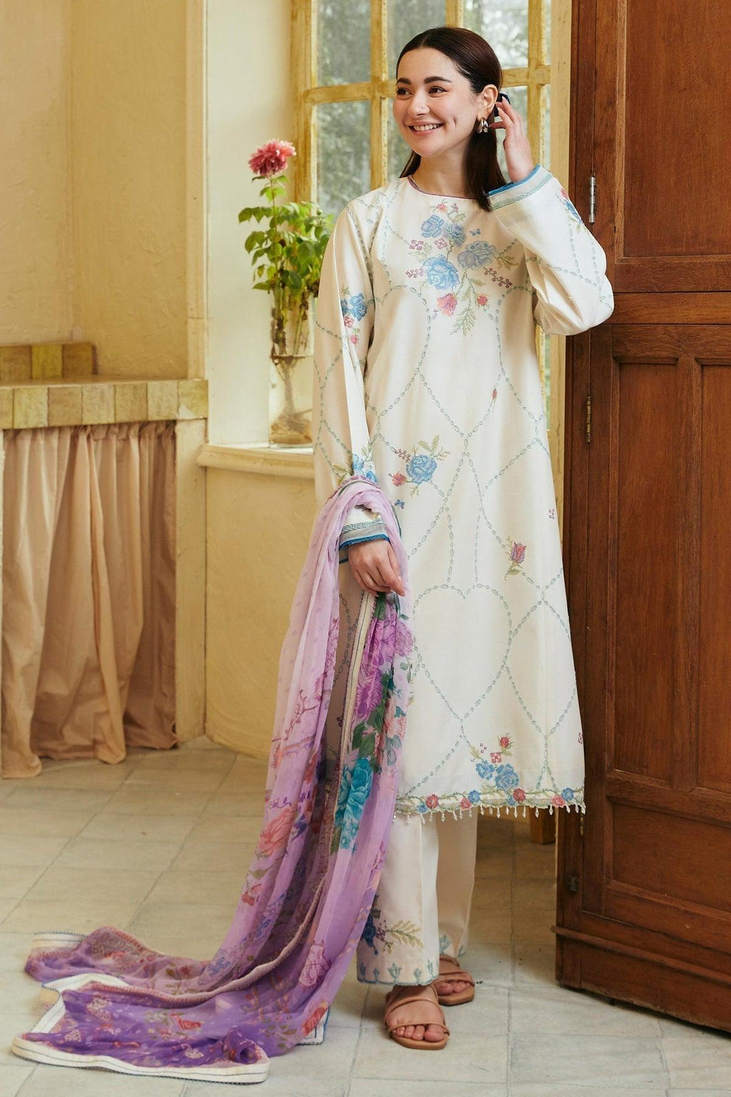 Zara Shahjahan - Ruhi 10A - Riwayat-e-khas