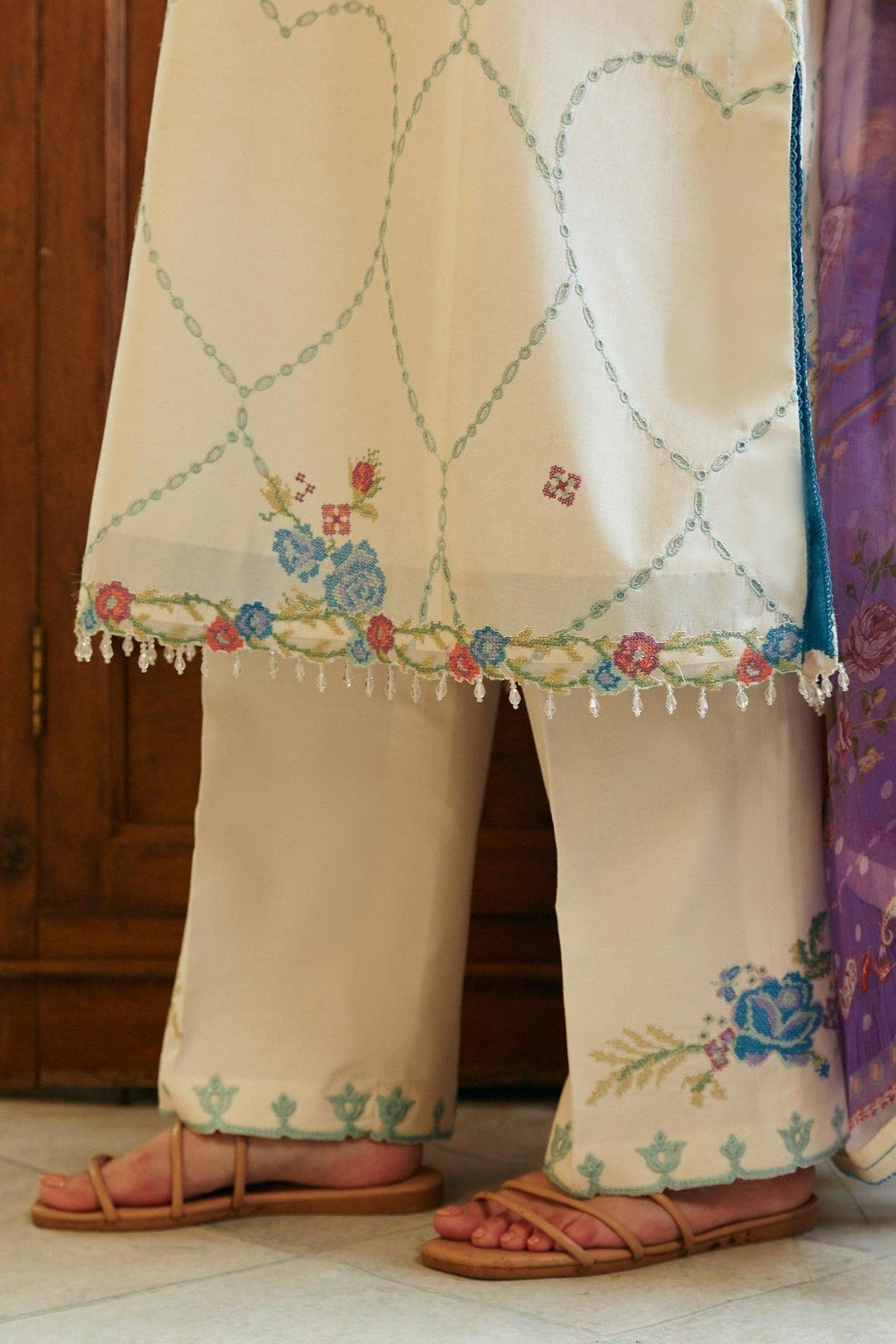 Zara Shahjahan - Ruhi 10A - Riwayat-e-khas