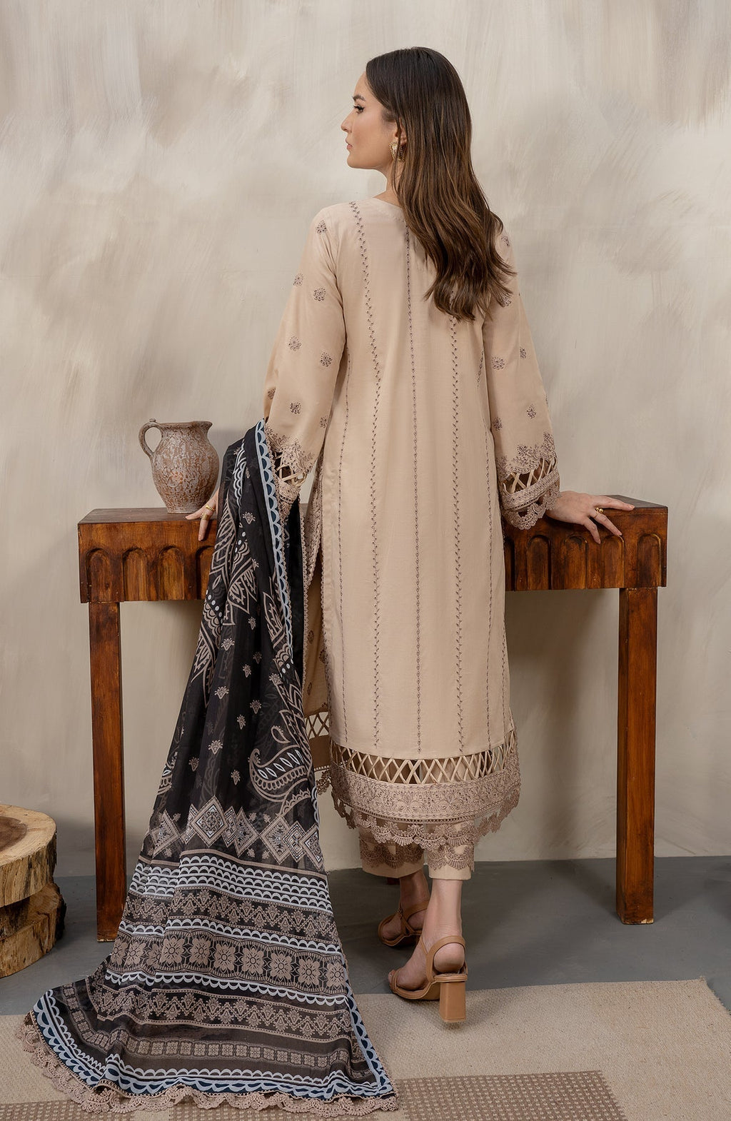 Zarif | Festive Lawn | ZFL 07 CHAMILA - House Of Anaya