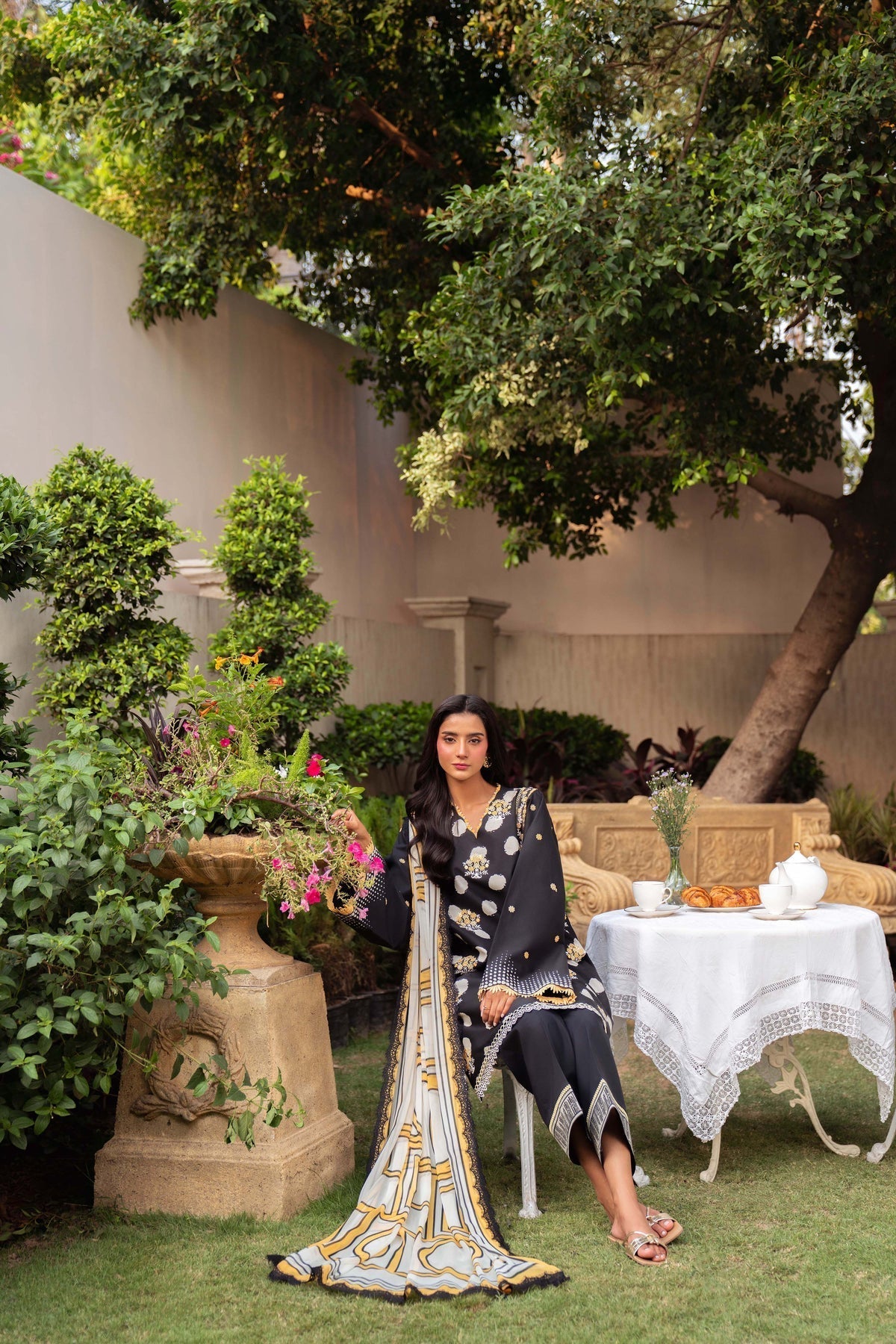 Sable Vogue | Lila Lawn 25 | SAL-03-25