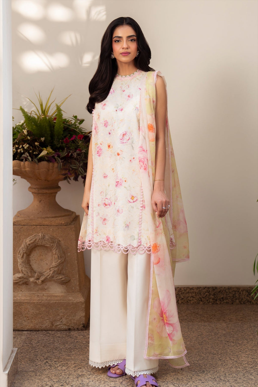 Sable Vogue | Lila Lawn 25 | SAL-04-25