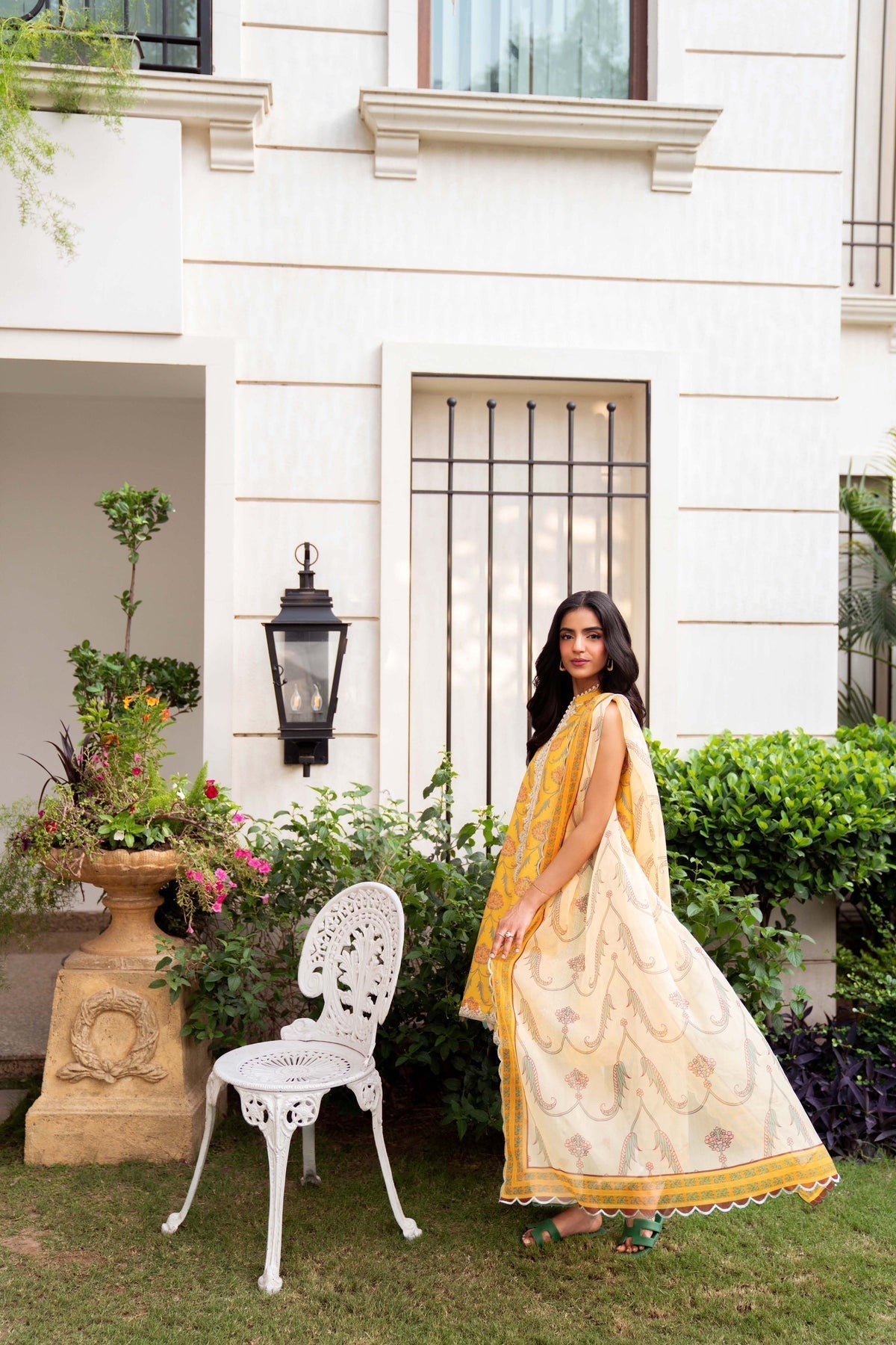 Sable Vogue | Lila Lawn 25 | SAL-08-25