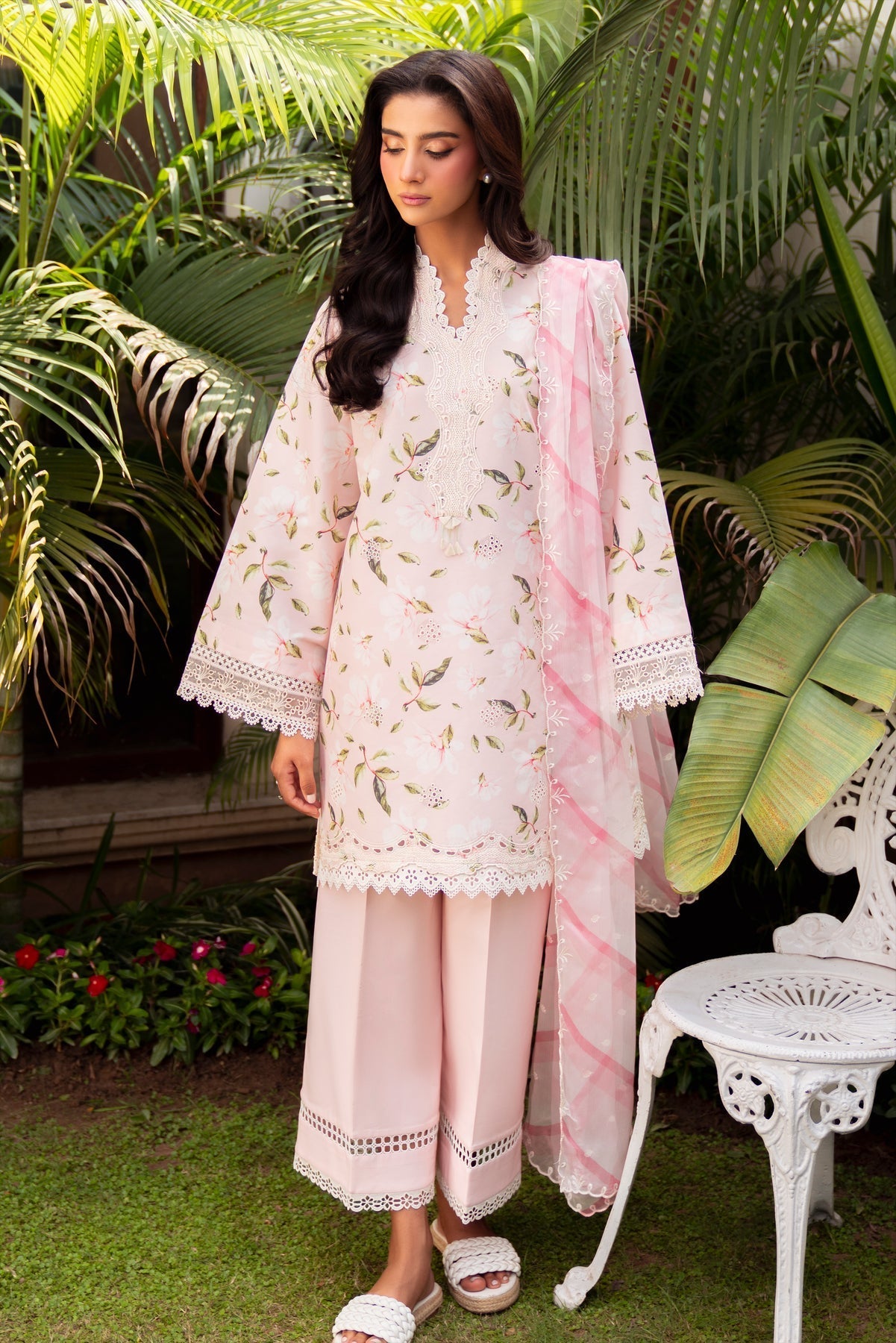 Sable Vogue | Lila Lawn 25 | SAL-10-25