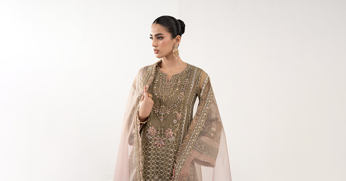Maria B | Eid Collection 26 | 3 Piece Embroidered Organza Suit