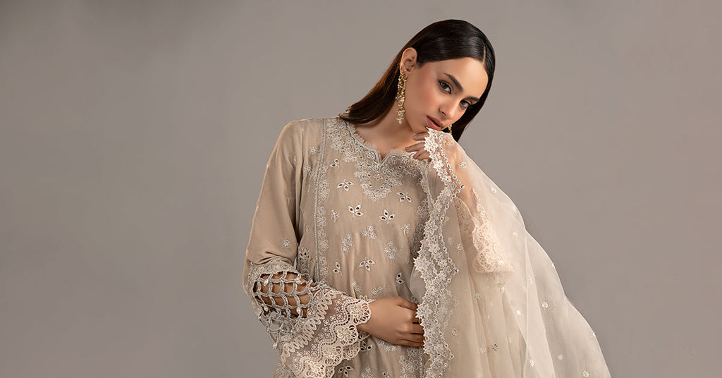 Maria B | Eid Collection 26 | 3 Piece Embroidered Velvet Suit
