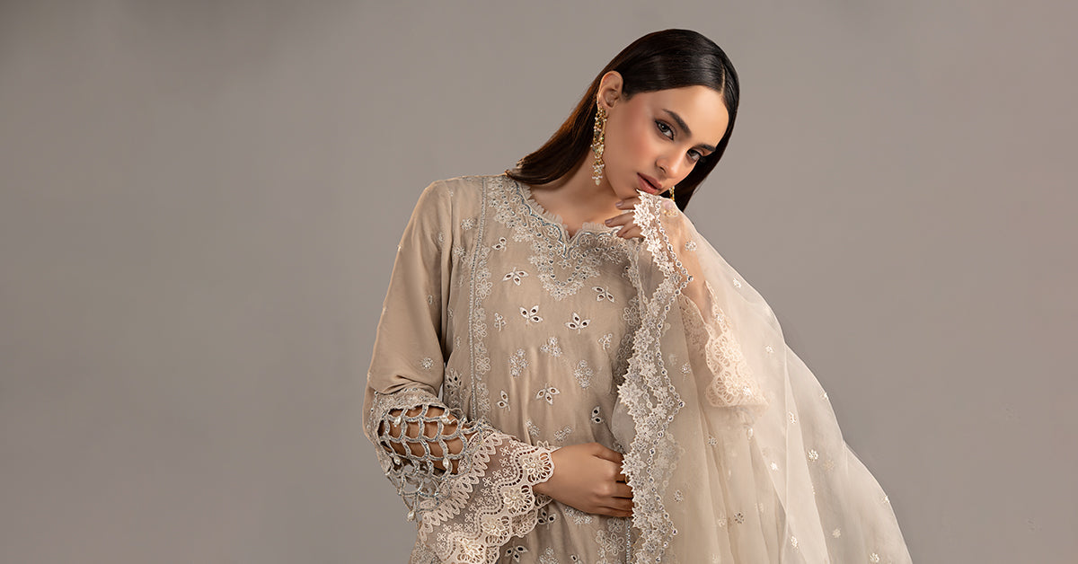 Maria B | Eid Collection 26 | 3 Piece Embroidered Velvet Suit