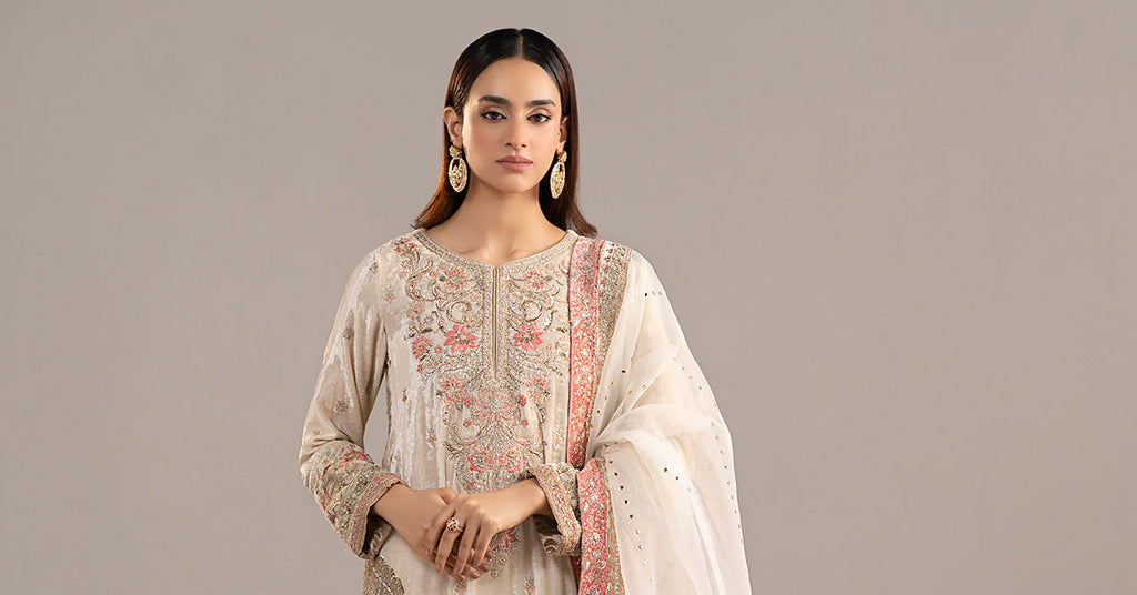 Maria B | Eid Collection 26 | 3 Piece Embroidered Velvet Suit