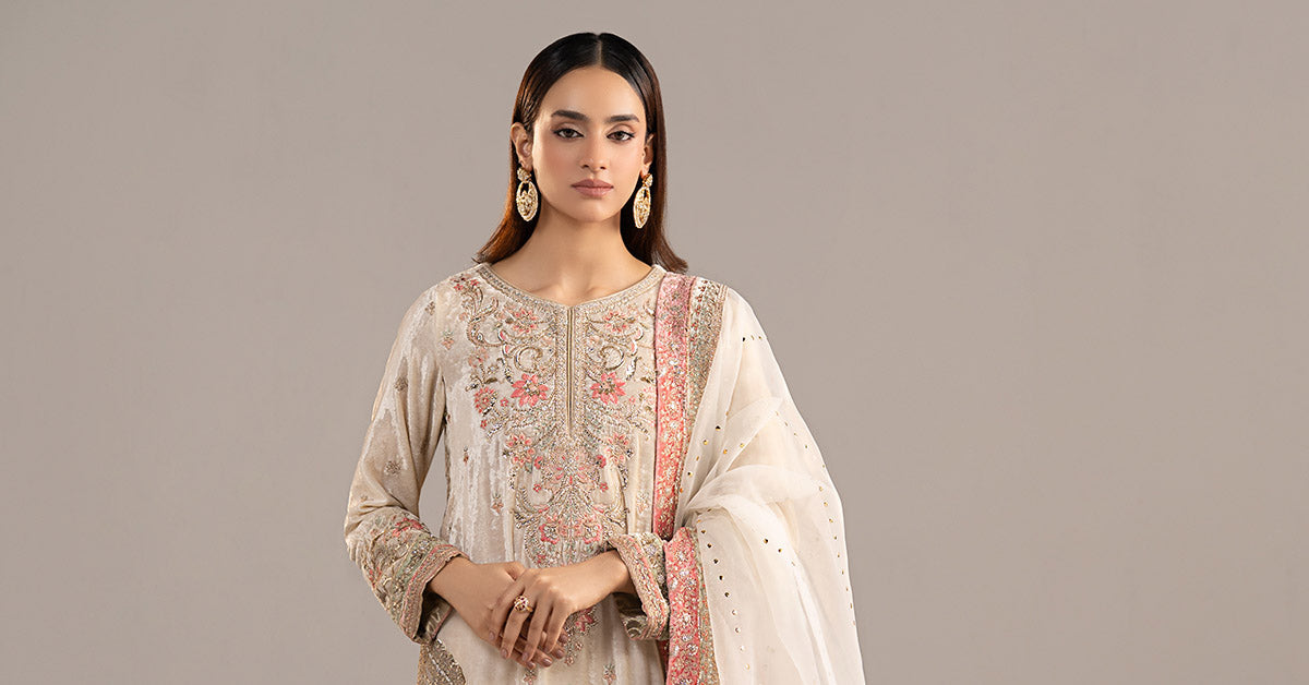 Maria B | Eid Collection 26 | 3 Piece Embroidered Velvet Suit