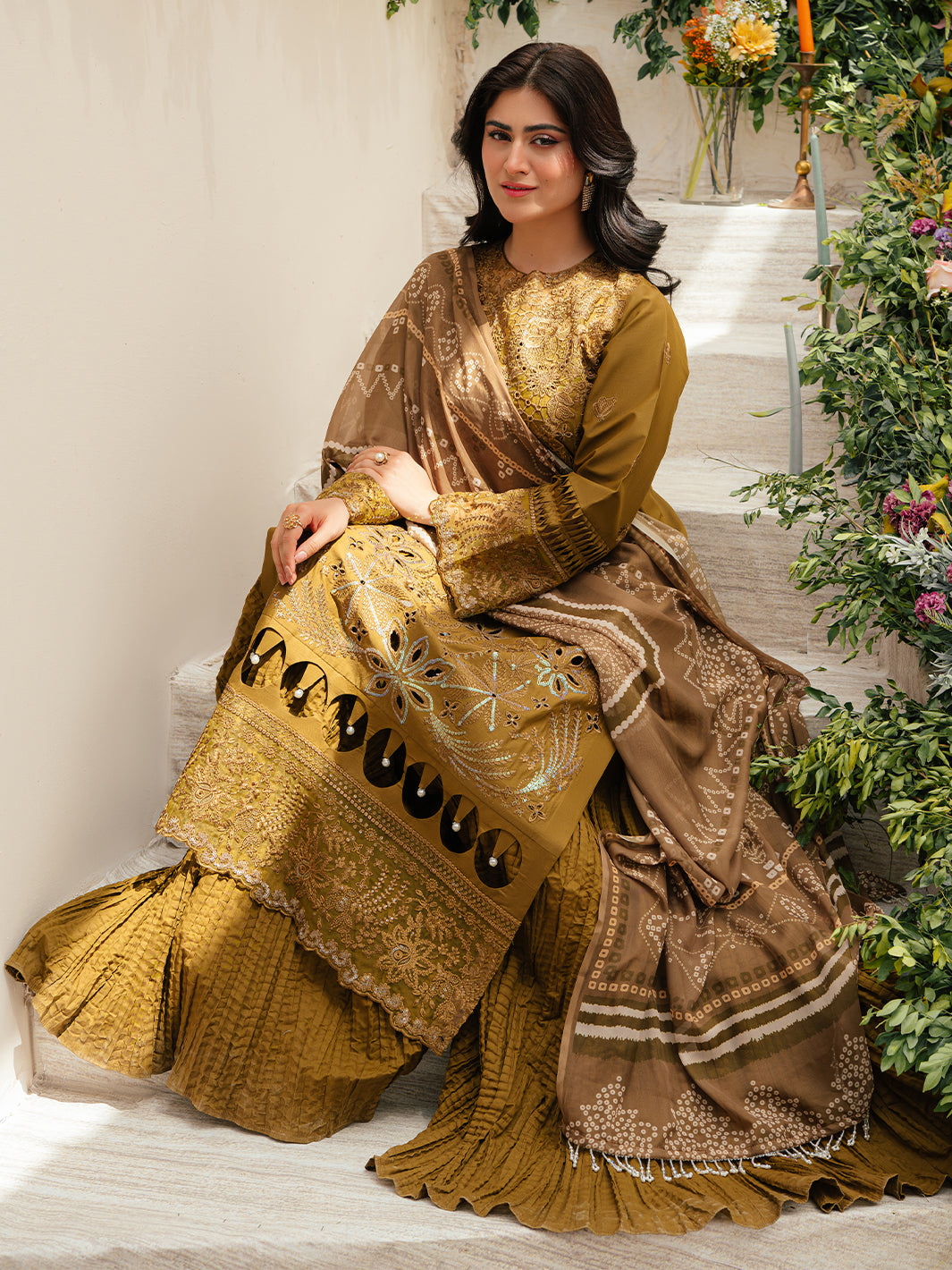 Mahnur | Allenura Luxury Lawn 24 | SIERRA - Riwayat-e-Khas