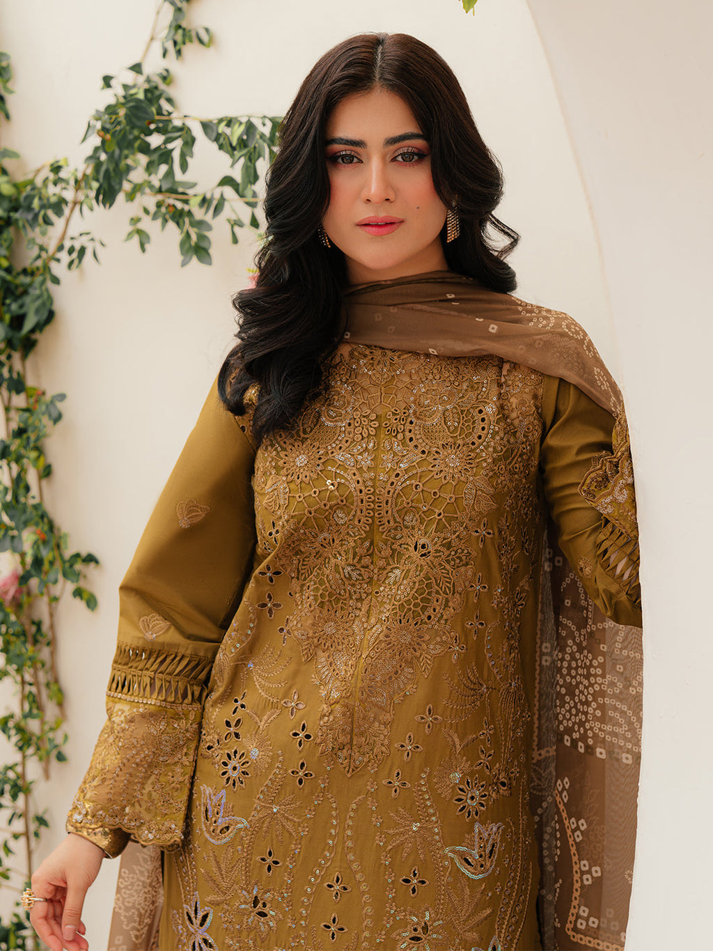 Mahnur | Allenura Luxury Lawn 24 | SIERRA - Riwayat-e-Khas