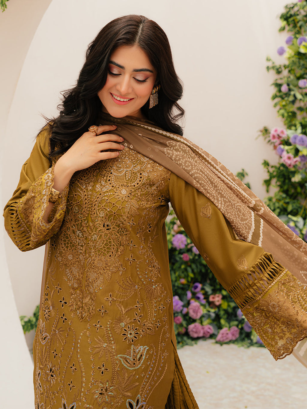 Mahnur | Allenura Luxury Lawn 24 | SIERRA - Riwayat-e-Khas