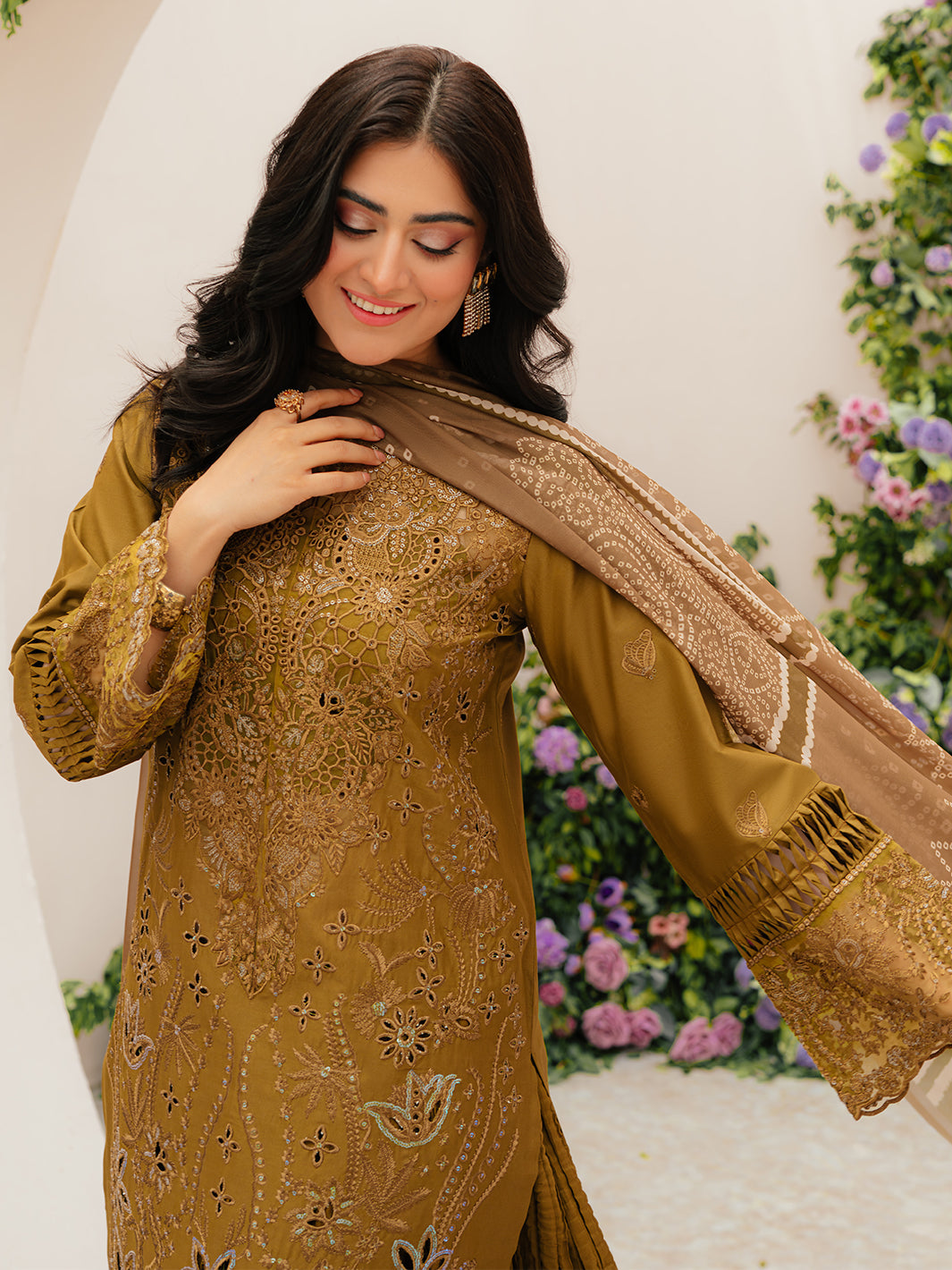 Mahnur | Allenura Luxury Lawn 24 | SIERRA - Riwayat-e-Khas