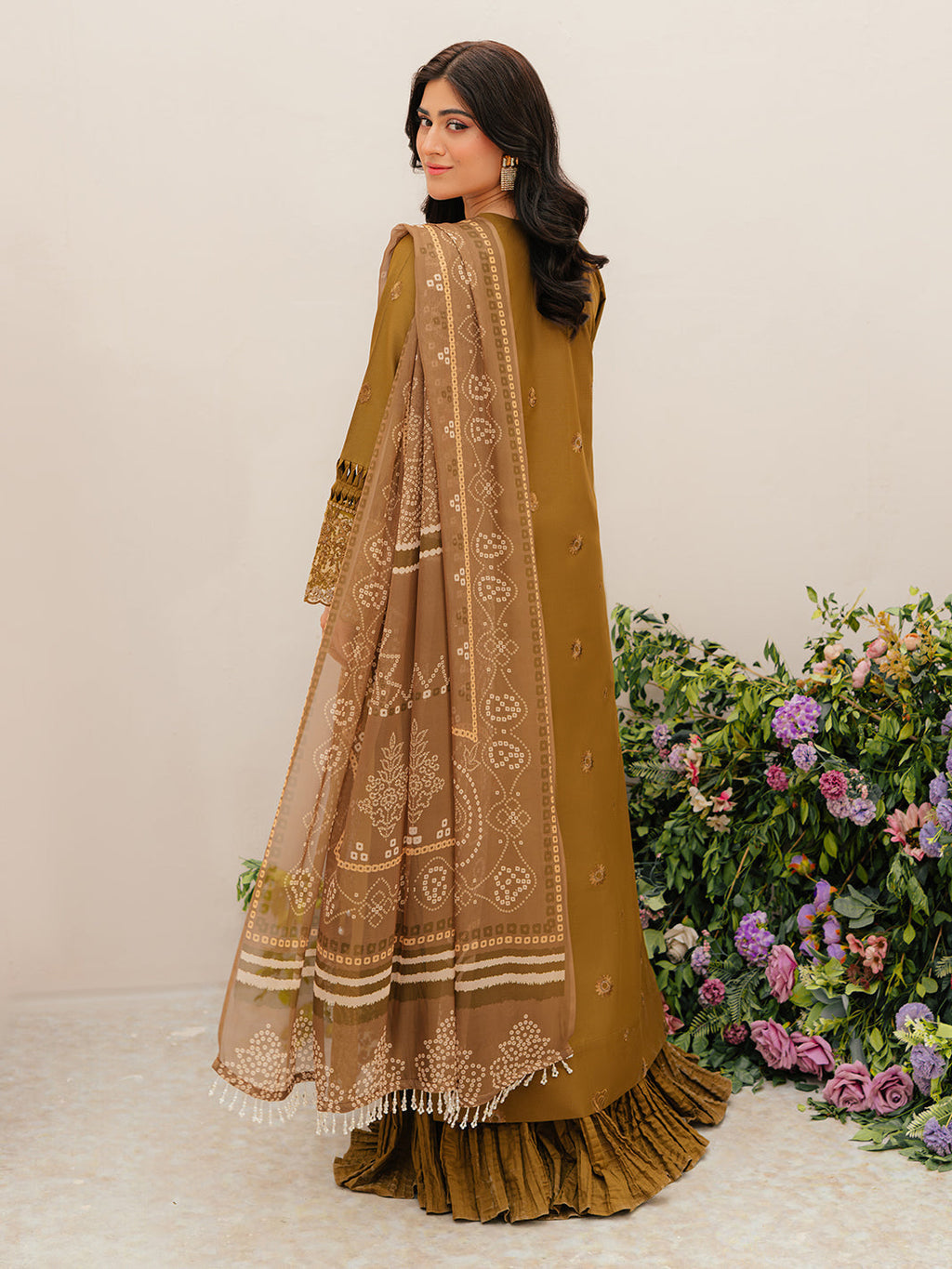 Mahnur | Allenura Luxury Lawn 24 | SIERRA - Riwayat-e-Khas