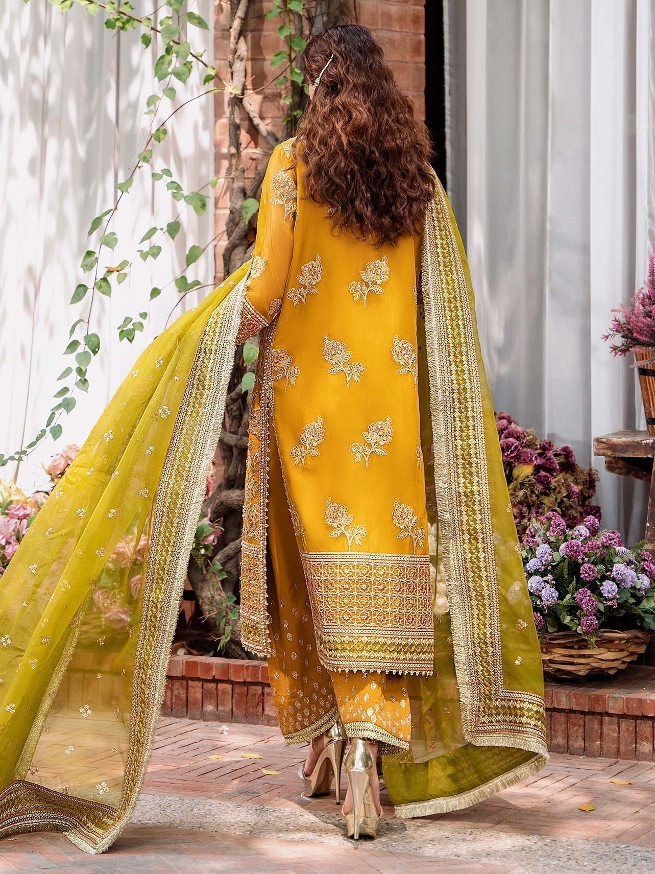 Akbar Aslam Mastani Unstitched Embroidered Organza 3Pc Suit - ROHI - Riwayat-e-khas