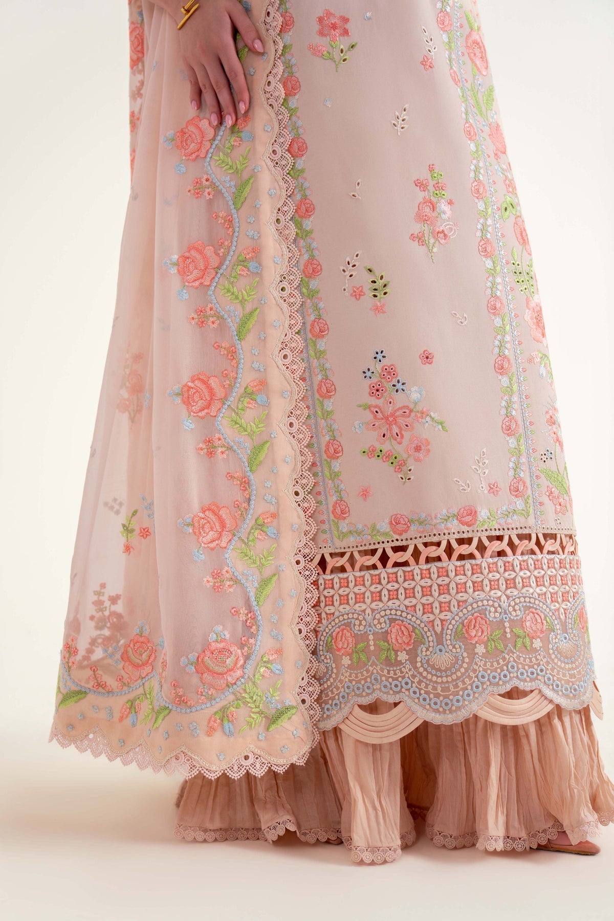 Sable Vogue | Luxury Lawn 25 | SL-03-25-V2