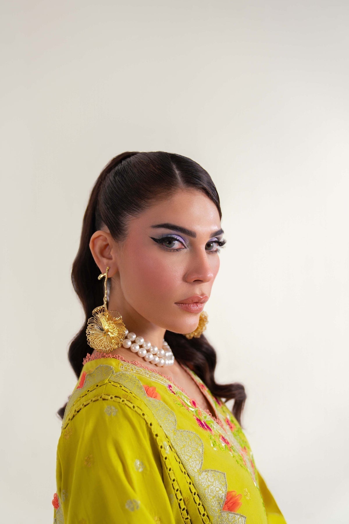 Sable Vogue | Luxury Lawn 25 | SL-04-25-V2