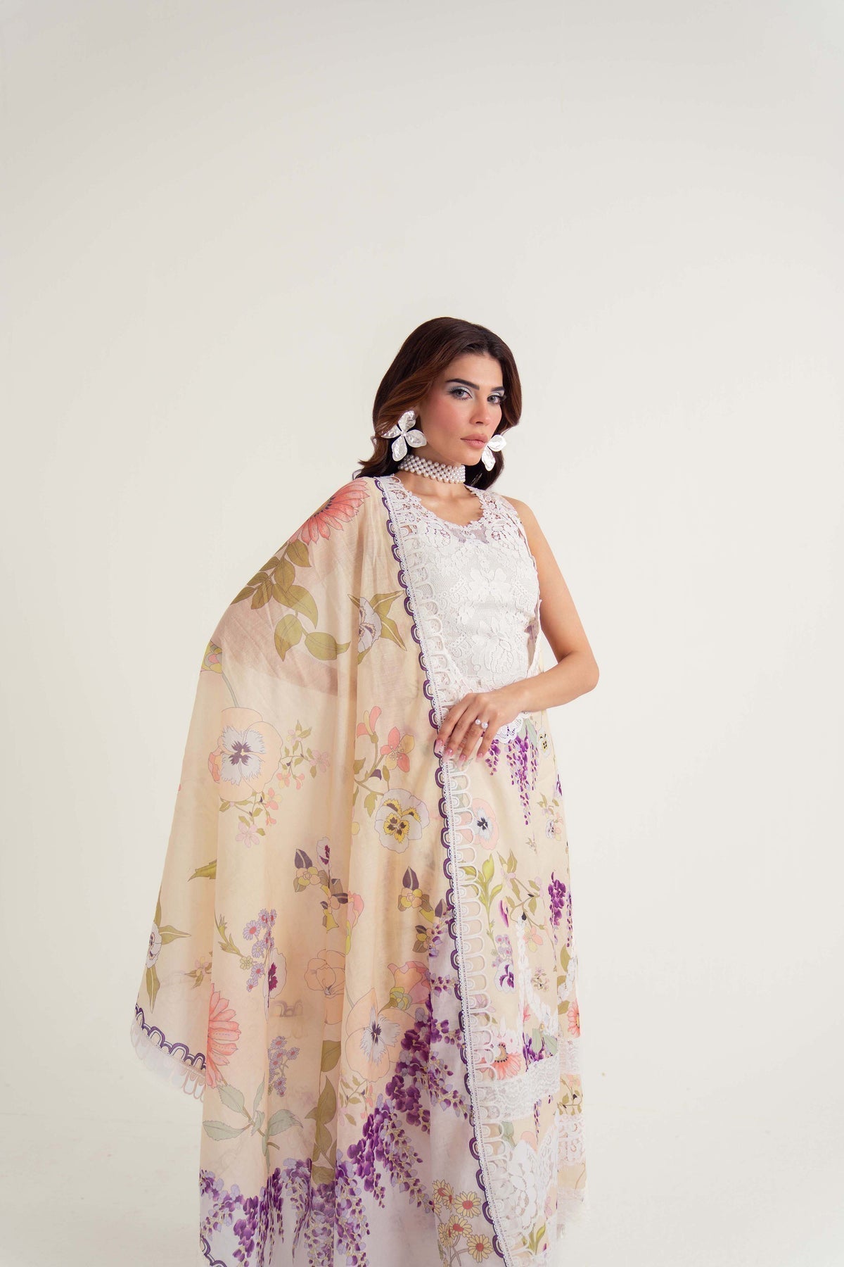 Sable Vogue | Luxury Lawn 25 | SL-05-25-V2