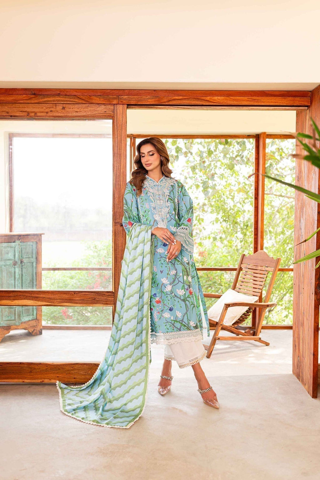 Sable Vogue | Shiree Lawn 24 | Flower Of Paradise - House Of Anaya