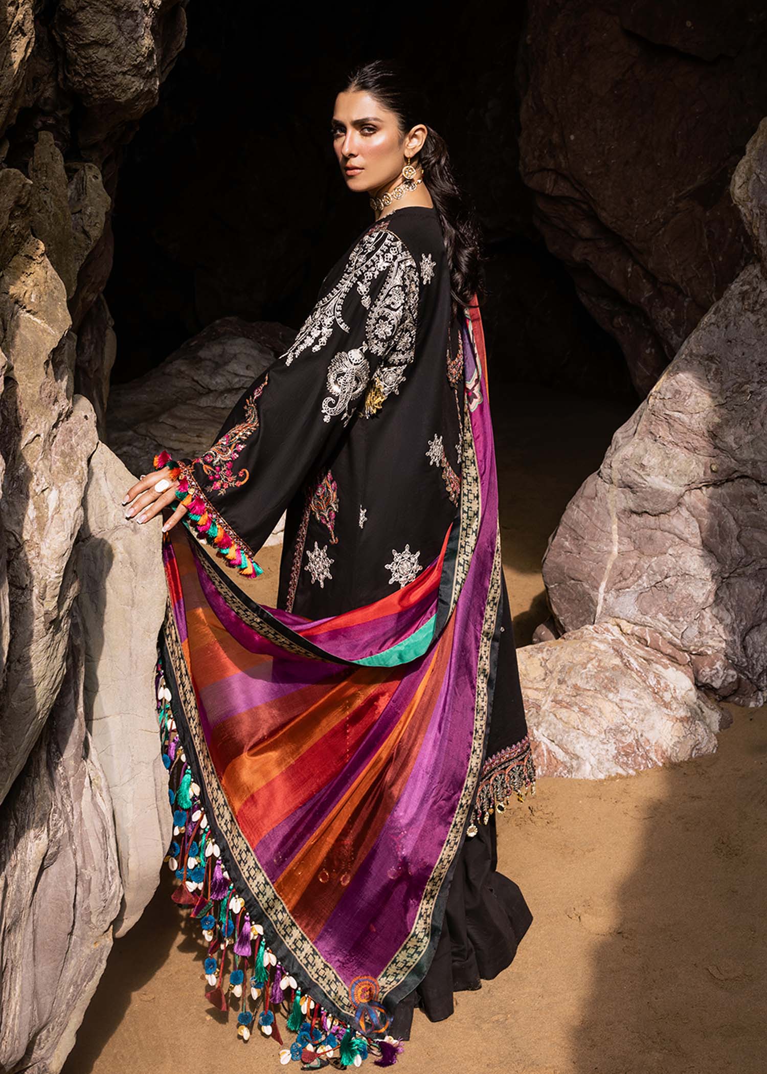 Sadaf Fawad Khan | Siraa Luxury Lawn 24| Nuha (A) - House Of Anaya