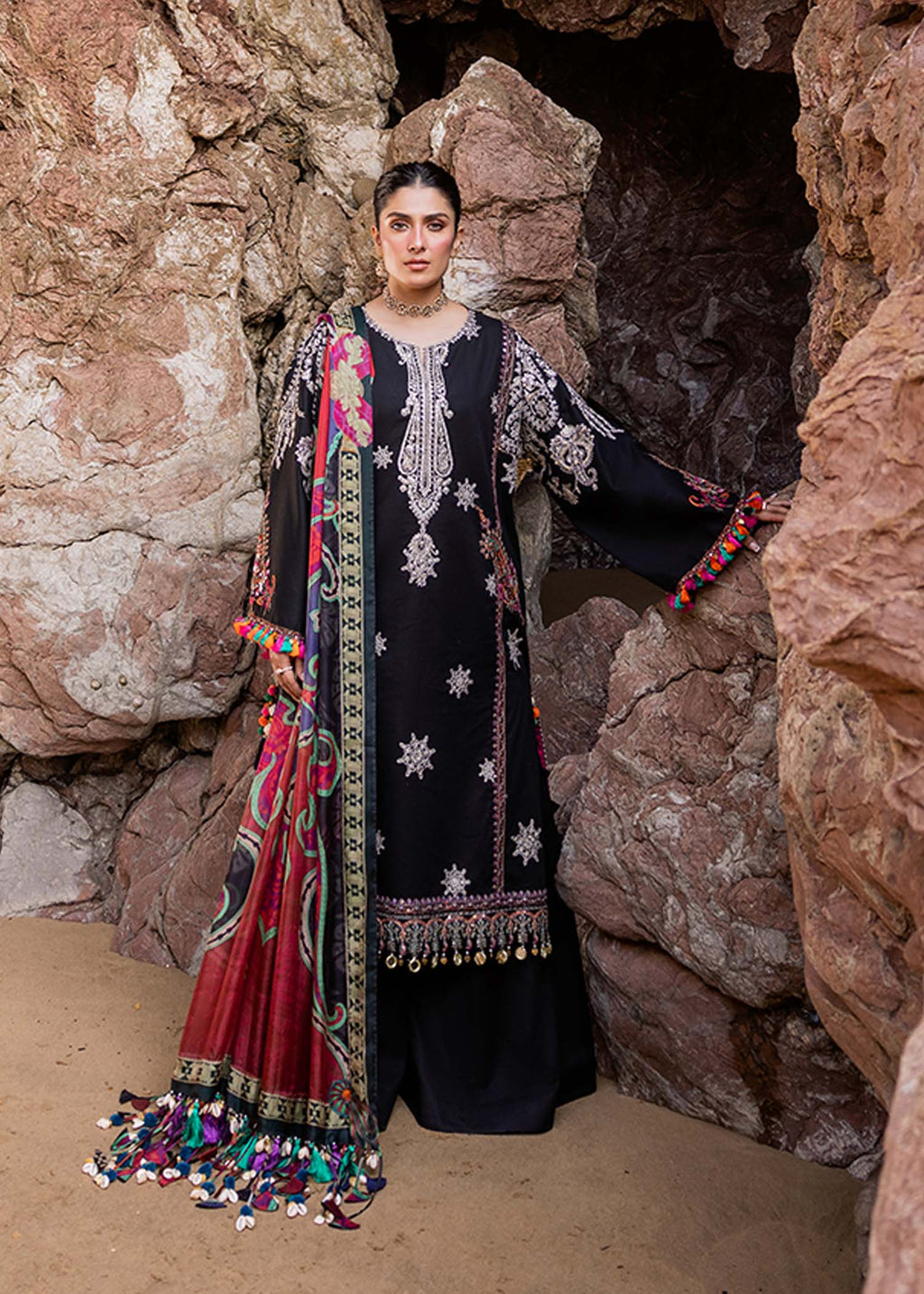 Sadaf Fawad Khan | Siraa Luxury Lawn 24| Nuha (A) - House Of Anaya