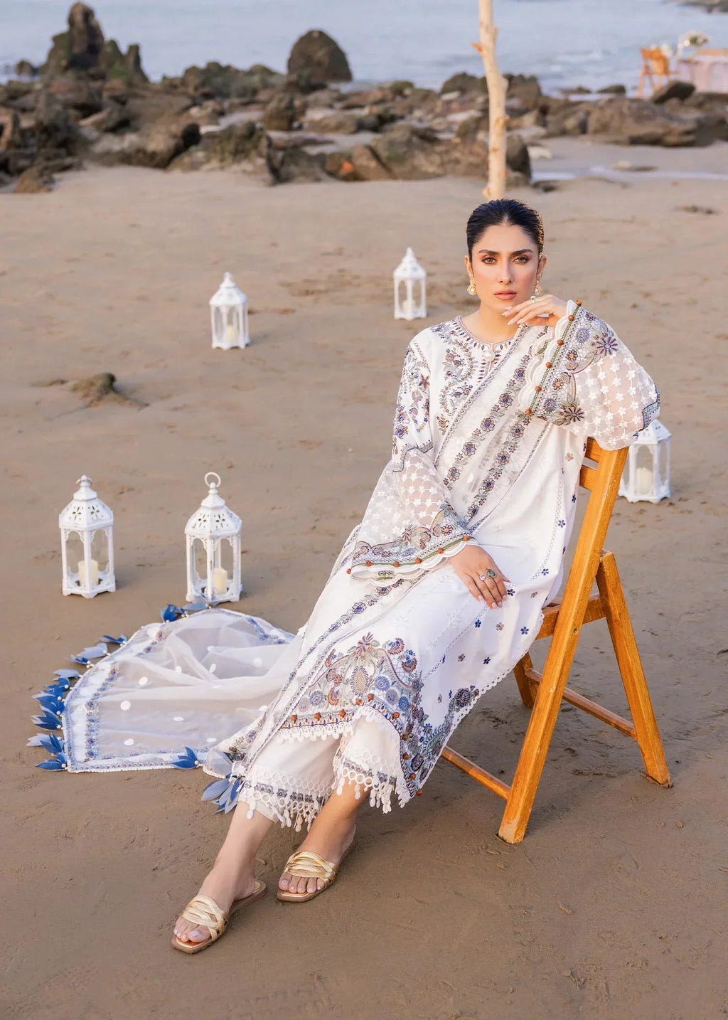 Sadaf Fawad Khan | Siraa Luxury Lawn 24| Amira (A) - House Of Anaya