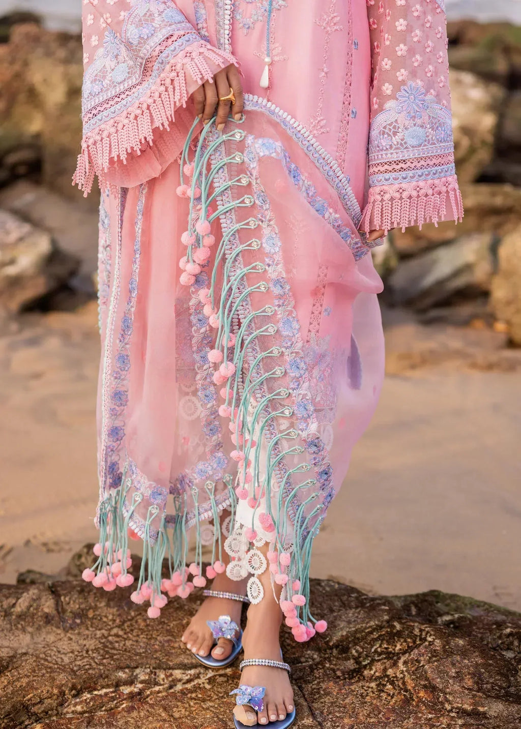 Sadaf Fawad Khan | Siraa Luxury Lawn 24| Amira (B) - House Of Anaya