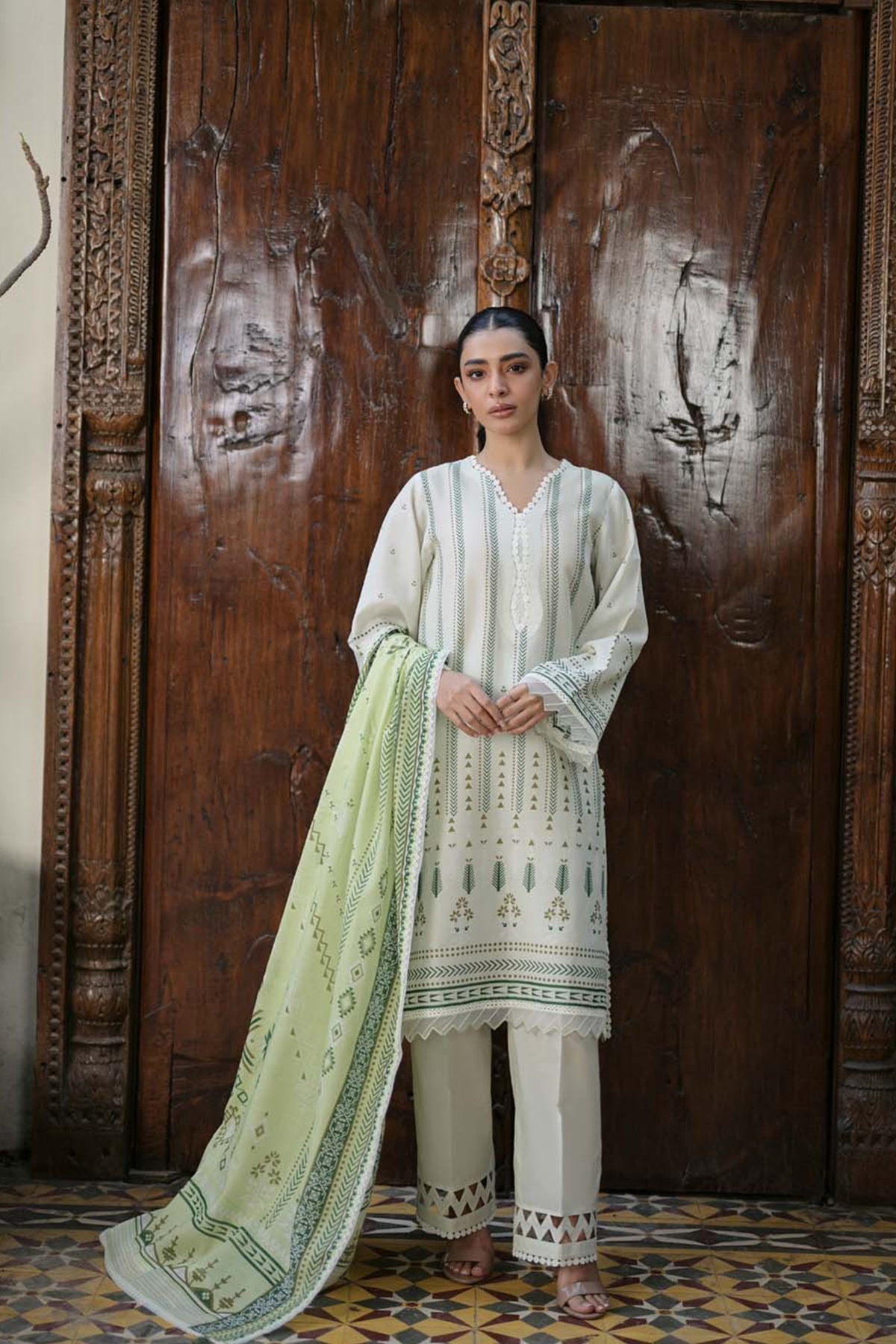 Sahar | Print Edit SS24 | P-16 - Riwayat-e-Khas