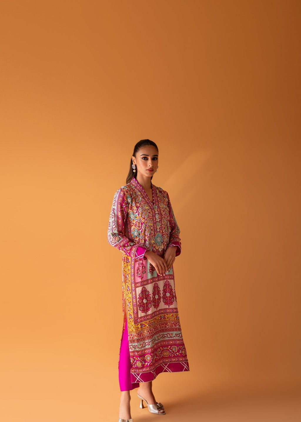 Sammy K | Taara Collection | KAFIYA - Riwayat-e-Khas