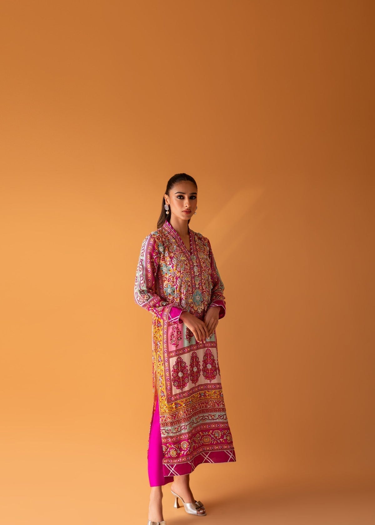 Sammy K | Taara Collection | KAFIYA - Riwayat-e-Khas