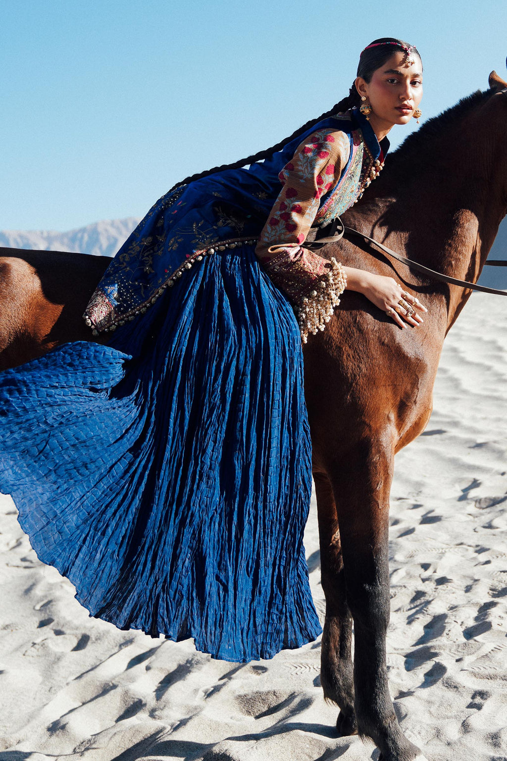 Sana Safinaz | Winter Shawl 24 | Velvet V241-001-3CP - House Of Anaya