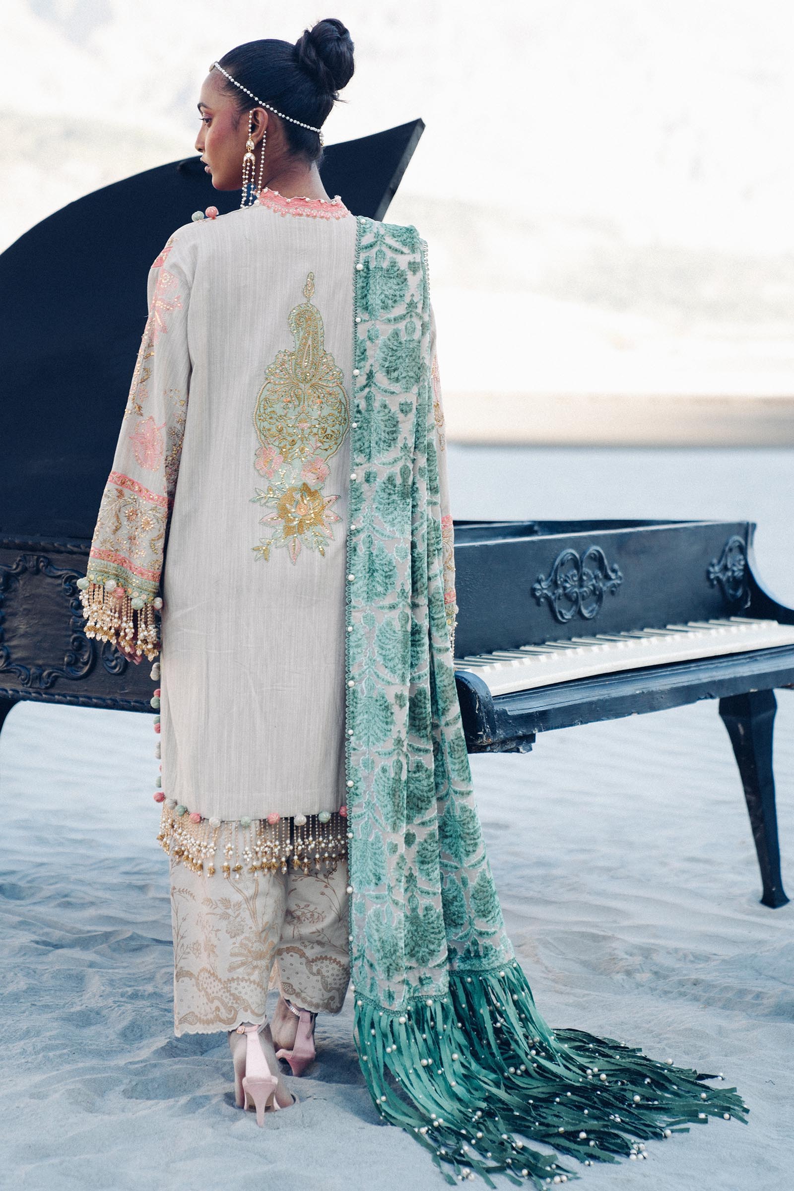 Sana Safinaz | Winter Shawl 24 | S241-001B-3CP - House Of Anaya