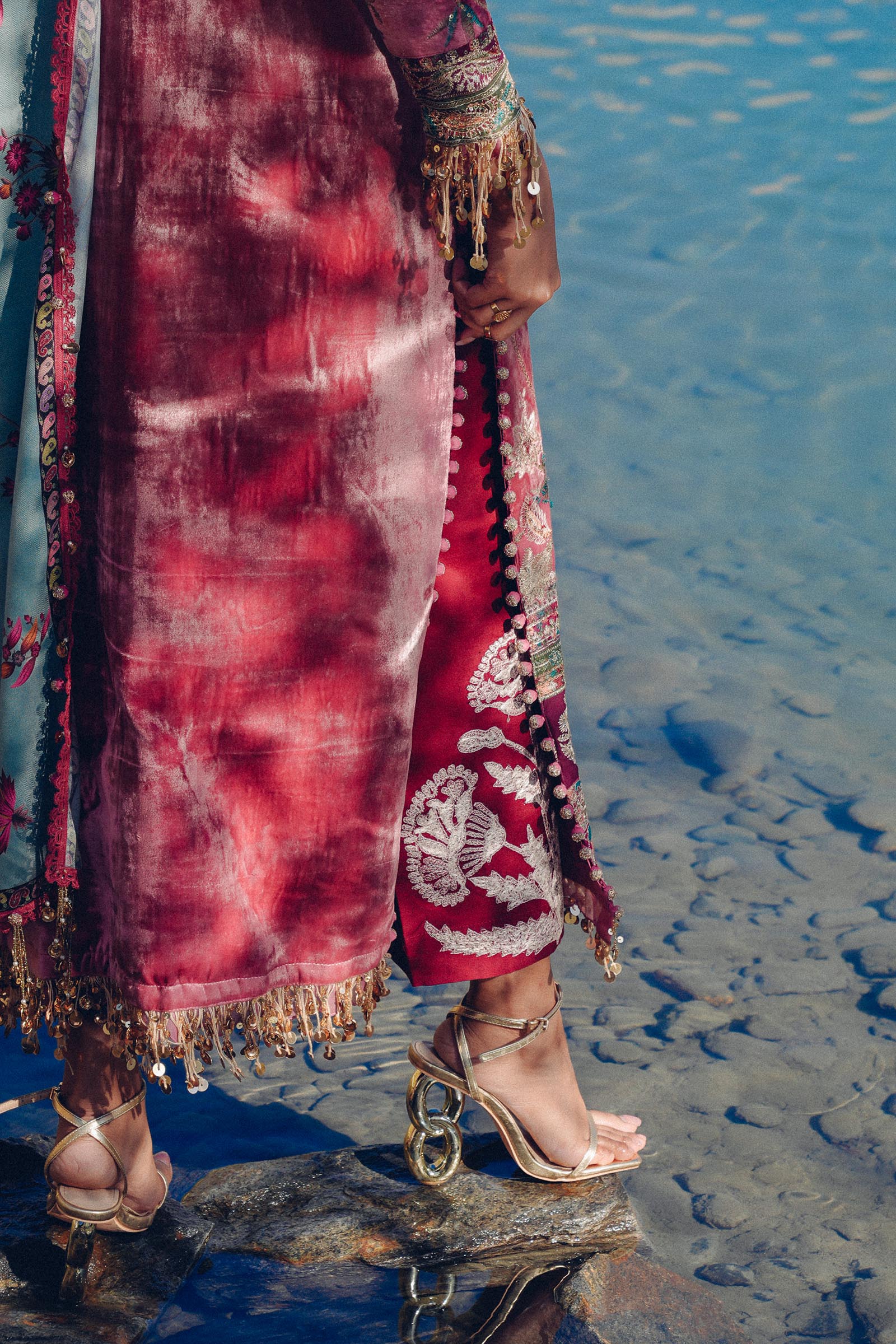 Sana Safinaz | Winter Shawl 24 | Velvet V241-005-3CP - House Of Anaya