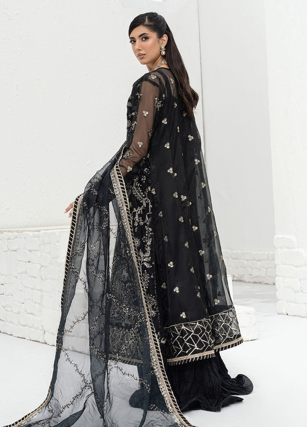 Sahane | Savoir Luxury Formals | CT-140007 Solene - Savoir - Riwayat-e-Khas