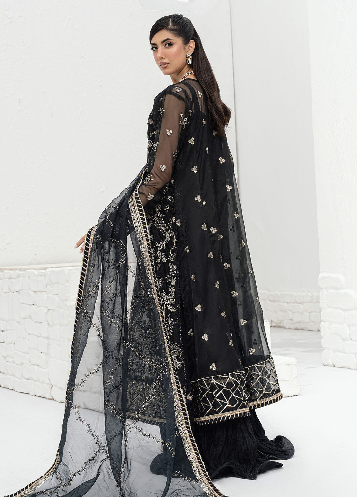 Sahane | Savoir Luxury Formals | CT-140007 Solene - Savoir - Riwayat-e-Khas
