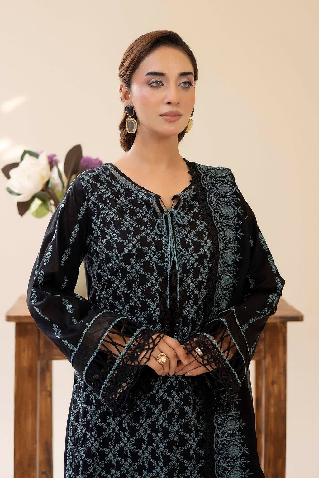 Adans Libas | Chikankari Lawn | CHIKANKARI LAWN-20 - 4