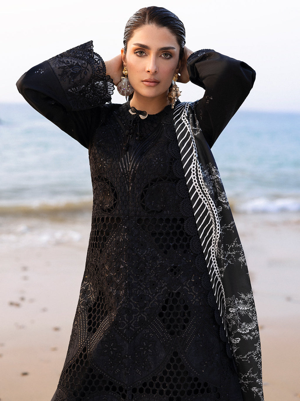 Mahnur | Sirena Luxury Lawn 25 | Sierra - Riwayat-e-Khas