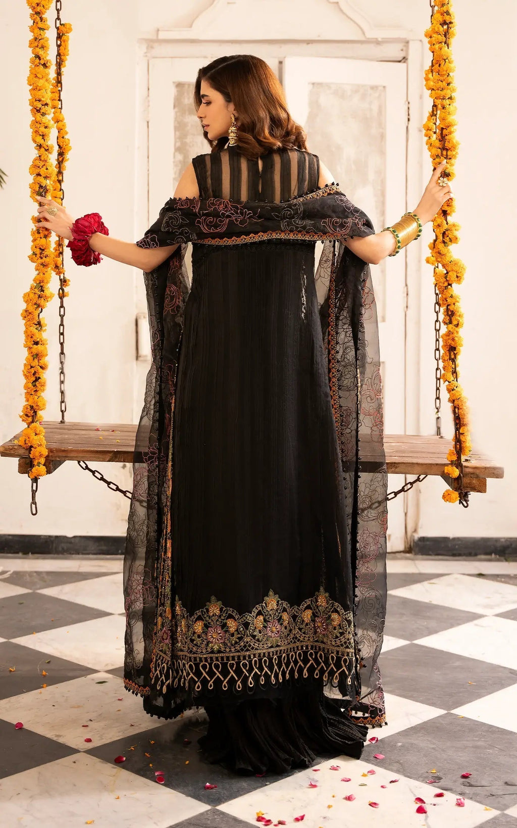 Asifa and Nabeel | Sunehri Eid 25 | Sitara-(SEF25-03) - Riwayat-e-Khas