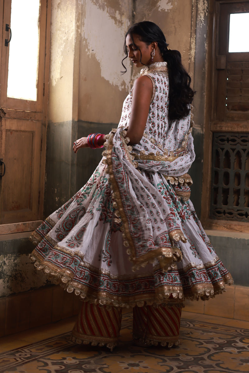 The Pink Tree Company | Spring ballet | IRIS - Riwayat-e-Khas