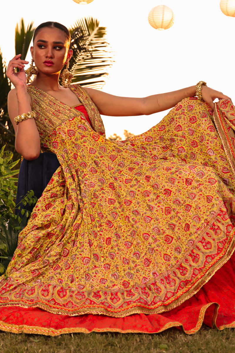 The Pink Tree Company | Wedding Wear | HEAD OVER HEELS - Riwayat-e-Khas