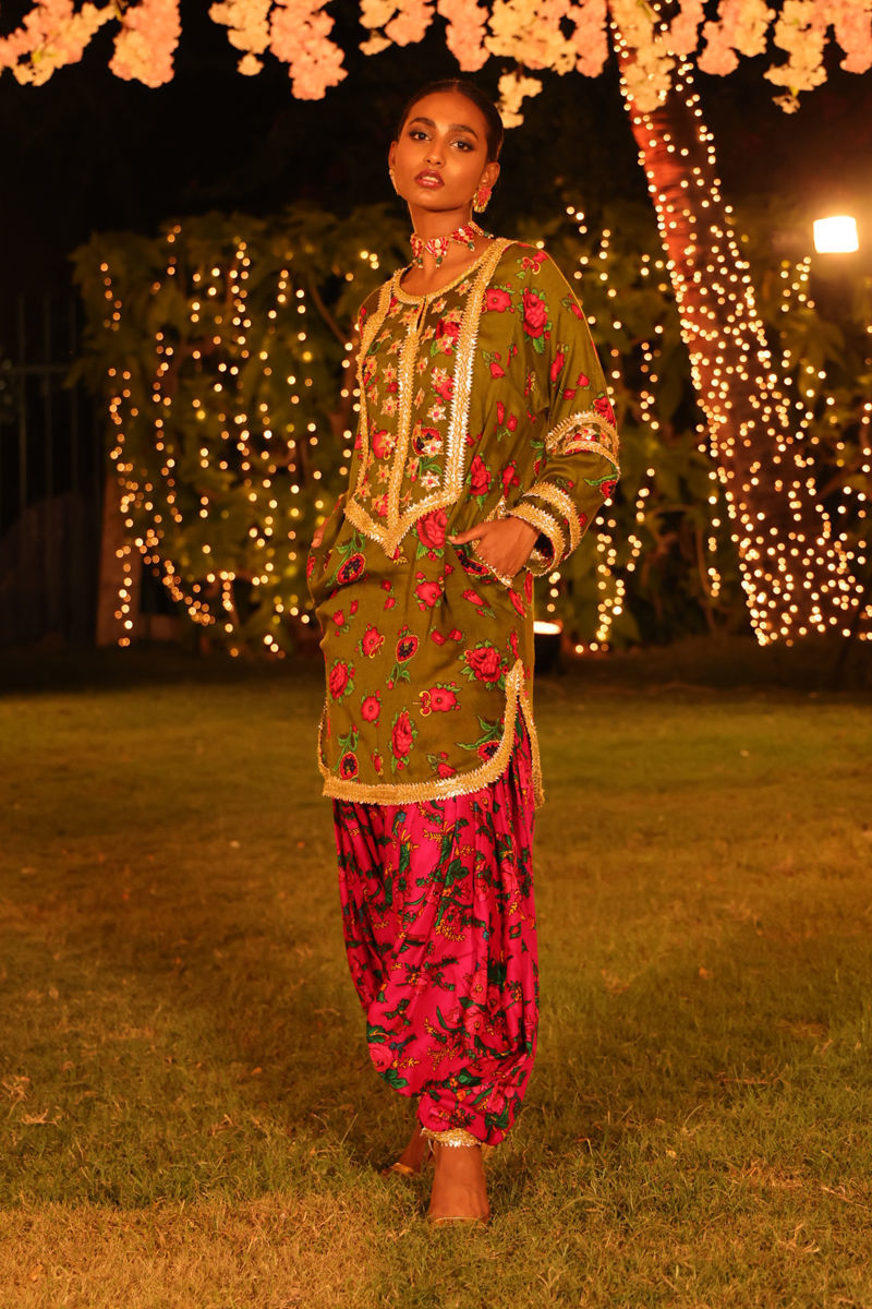 The Pink Tree Company | Wedding Wear | MAGENTA FLASH - Riwayat-e-Khas
