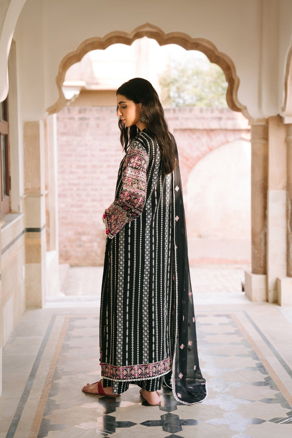Taana Baana | Manzil Winter | B3401A - Riwayat-e-Khas