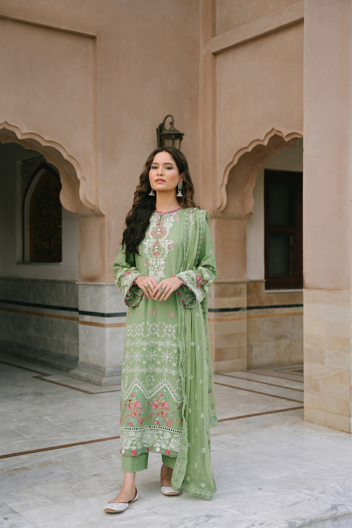 Taana Baana | Manzil Winter |  B3399 - Riwayat-e-Khas