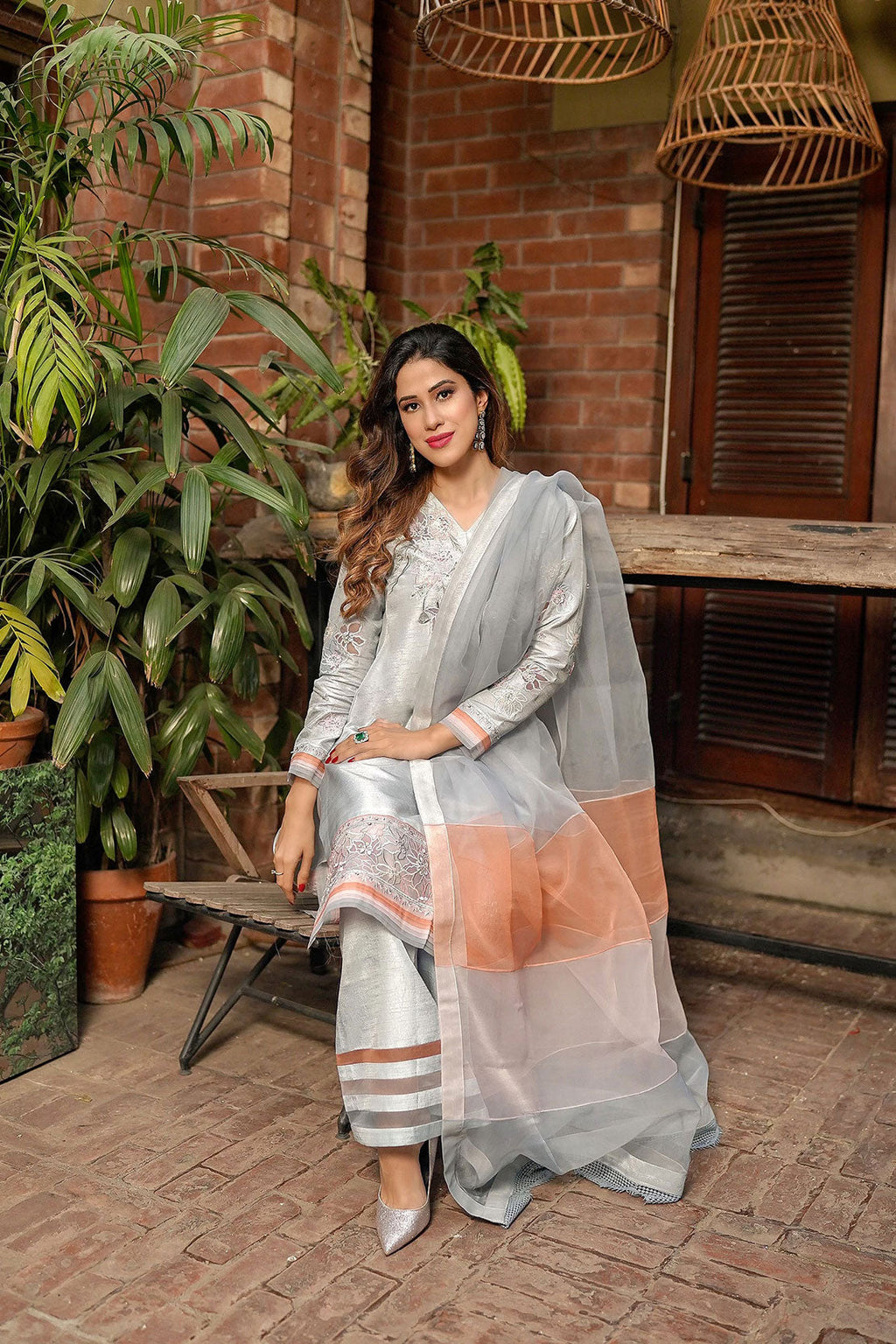 Leon | Leon Luxe Collection | Peach Oyster - Riwayat-e-Khas