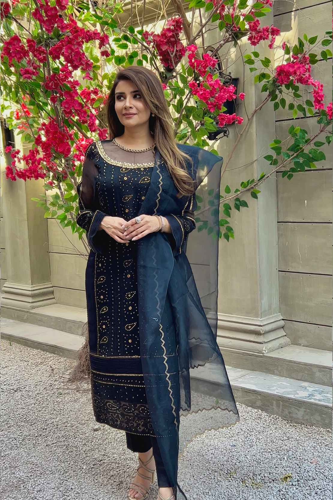 Leon | Leon Luxe Collection | RAVEN - Riwayat-e-Khas