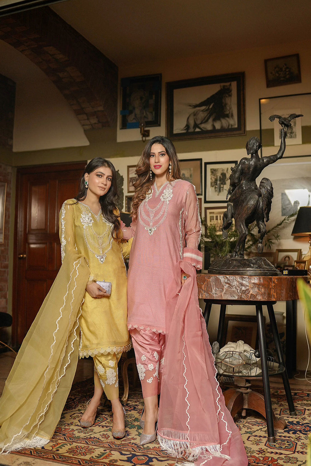 Leon | Leon Luxe Collection | ROSA BLANCA - Riwayat-e-Khas