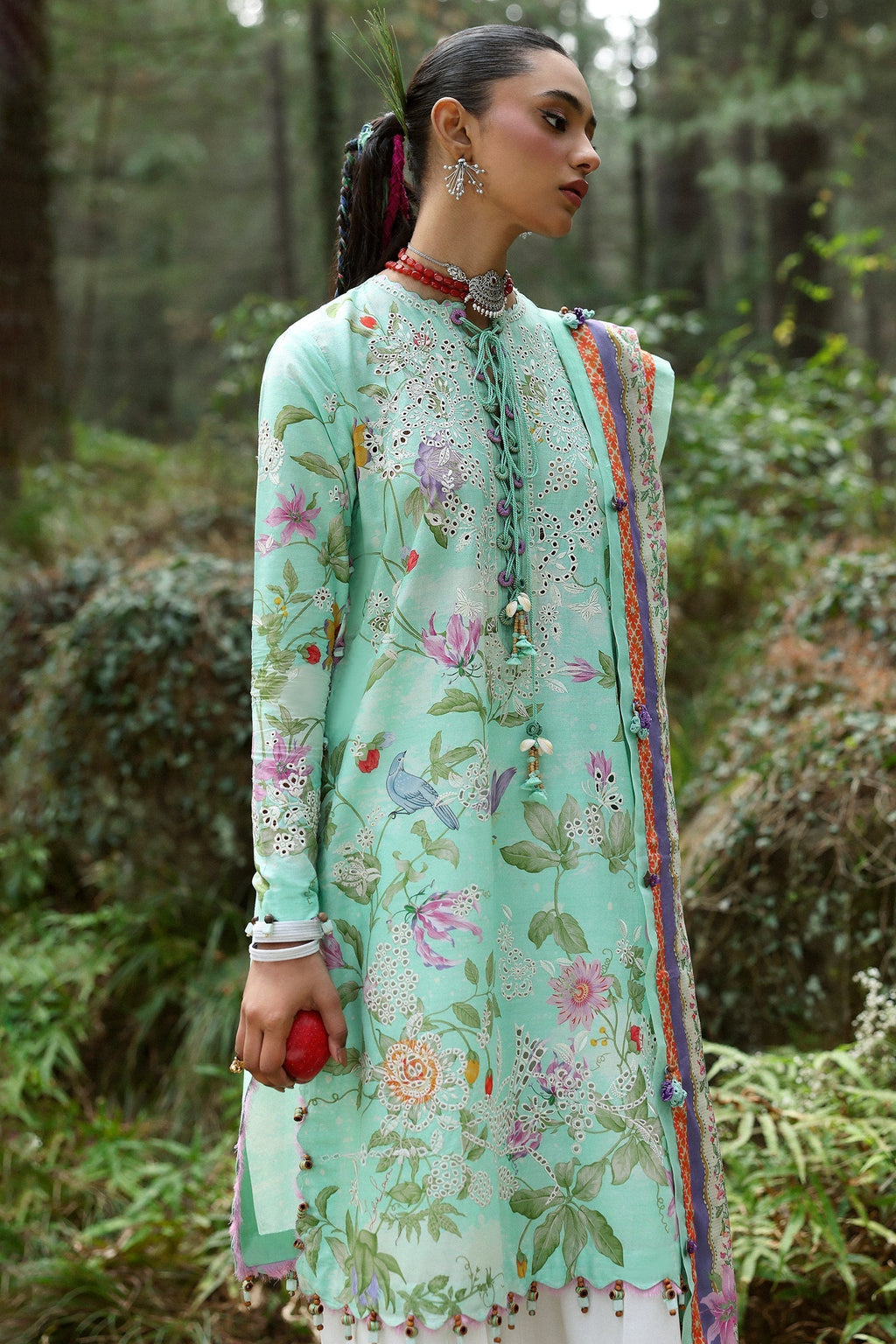 Zaha | Lawn 25 | ELARA (ZL25-02 B)