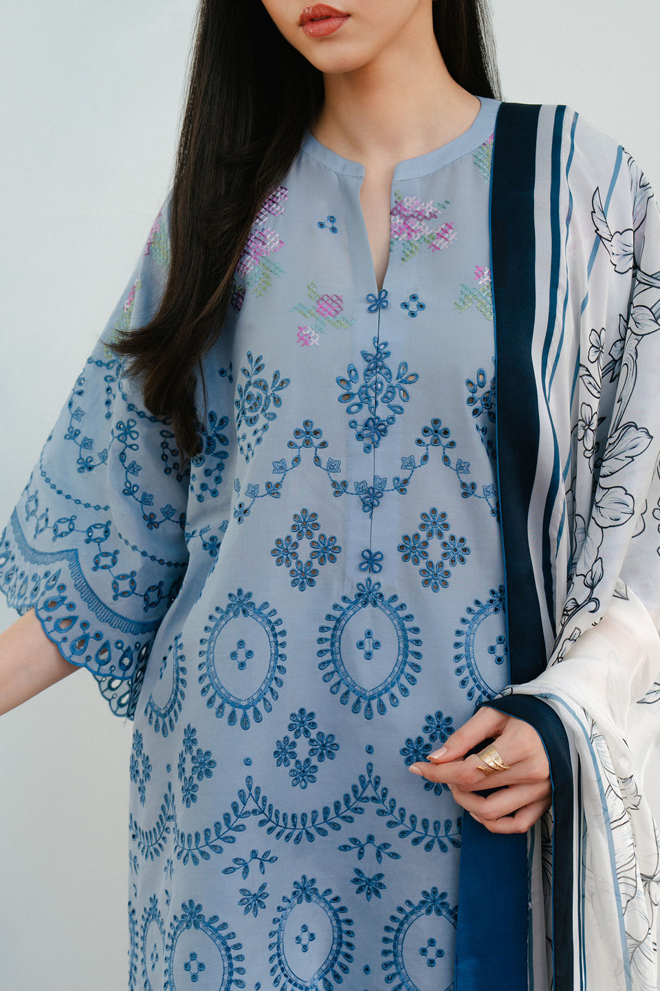 Zara Shahjahan | Coco Lawn 25 | VALI-6B - Riwayat-e-Khas
